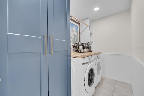Copropriété à vendre à Sarasota, Floride: 3 chambres, 126.53 m2 № 2418360 - photo 23