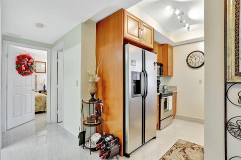 Condominio en venta en Pompano Beach, Florida, 2 dormitorios, 126.53 m2 № 2172158 - foto 26