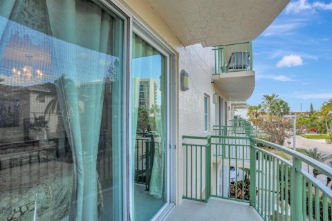 Condominio en venta en Pompano Beach, Florida, 2 dormitorios, 126.53 m2 № 2172158 - foto 30