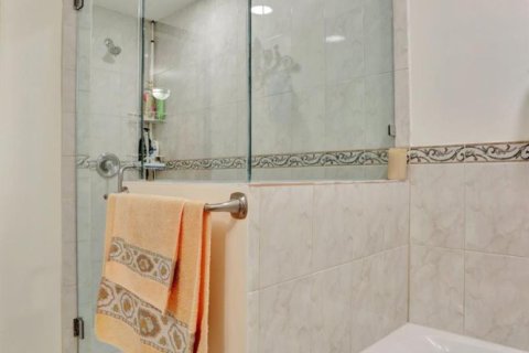 Condominio en venta en Pompano Beach, Florida, 2 dormitorios, 126.53 m2 № 2172158 - foto 25