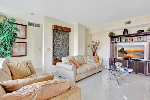 Condominio en venta en Pompano Beach, Florida, 2 dormitorios, 126.53 m2 № 2172158 - foto 6