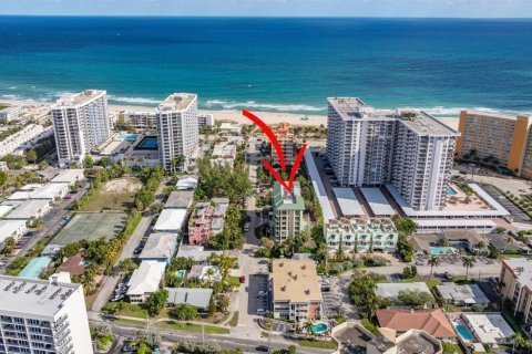 Condo in Pompano Beach, Florida, 2 bedrooms № 2172158