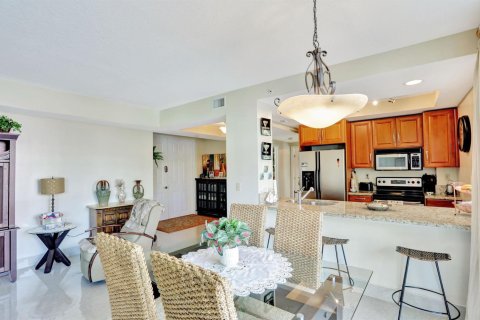Condominio en venta en Pompano Beach, Florida, 2 dormitorios, 126.53 m2 № 2172158 - foto 9
