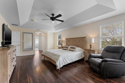 House in Weston, Florida 5 bedrooms, 292.08 sq.m. № 1712622 - photo 24