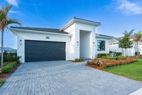 House in Port St. Lucie, Florida 3 bedrooms, 215.53 sq.m. № 2193611 - photo 4