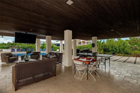 House in Key Largo, Florida 5 bedrooms, 308.16 sq.m. № 2019835 - photo 3