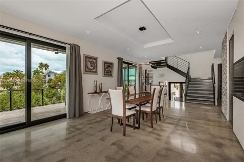 House in Key Largo, Florida 5 bedrooms, 308.16 sq.m. № 2019835 - photo 22