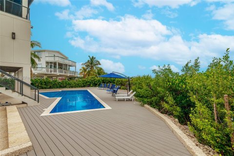 House in Key Largo, Florida 5 bedrooms, 308.16 sq.m. № 2019835 - photo 9