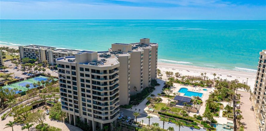 Condo in Longboat Key, Florida, 2 bedrooms № 1590047