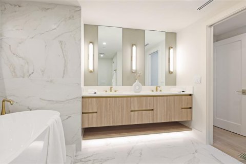 Copropriété à vendre à Longboat Key, Floride: 2 chambres, 169.73 m2 № 1590047 - photo 15