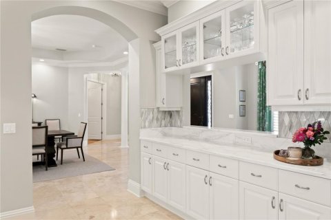 House in Tampa, Florida 4 bedrooms, 368.08 sq.m. № 1849359 - photo 16