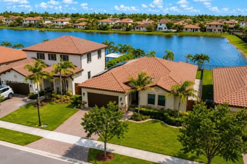House in Homestead, Florida 4 bedrooms, 206.99 sq.m. № 2173629 - photo 3
