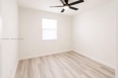 House in Homestead, Florida 4 bedrooms, 206.99 sq.m. № 2173629 - photo 22