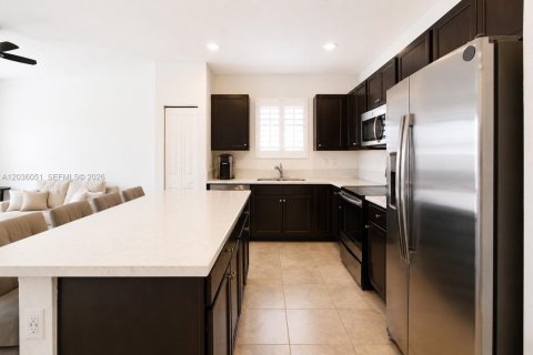 House in Homestead, Florida 4 bedrooms, 206.99 sq.m. № 2173629 - photo 27