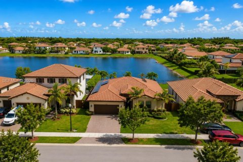 House in Homestead, Florida 4 bedrooms, 206.99 sq.m. № 2173629 - photo 5