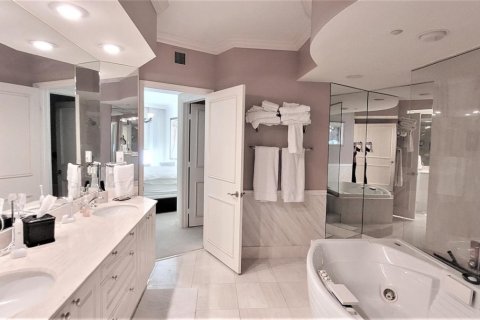 Condo in Highland Beach, Florida, 3 bedrooms  № 2158295 - photo 30