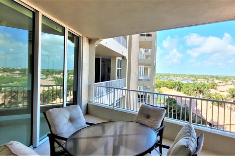 Condo in Highland Beach, Florida, 3 bedrooms  № 2158295 - photo 19