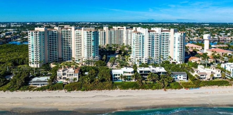 Condo in Highland Beach, Florida, 3 bedrooms  № 2158295