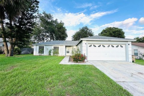 Casa en alquiler en Clermont, Florida, 4 dormitorios, 126.16 m2 № 1908511 - foto 1