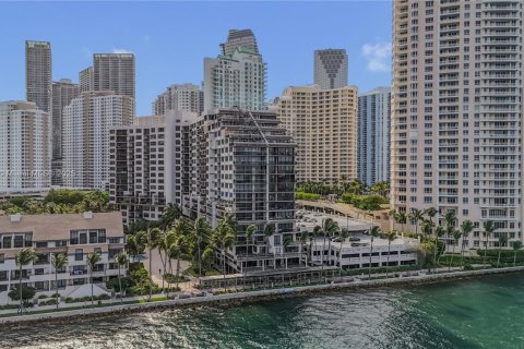 Condo in Miami, Florida, 1 bedroom  № 1888830 - photo 18