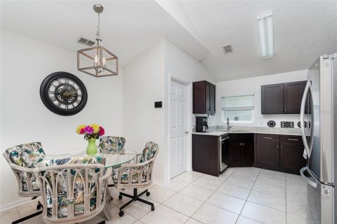 House in Leesburg, Florida 2 bedrooms, 112.78 sq.m. № 1854539 - photo 11