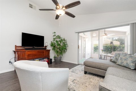 House in Leesburg, Florida 2 bedrooms, 112.78 sq.m. № 1854539 - photo 7