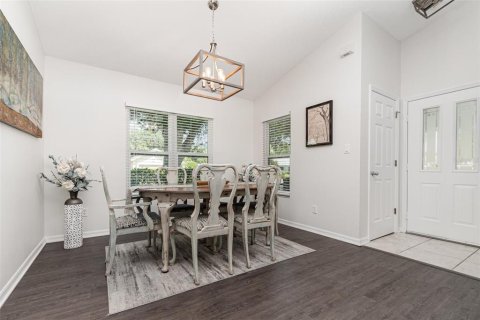 House in Leesburg, Florida 2 bedrooms, 112.78 sq.m. № 1854539 - photo 10