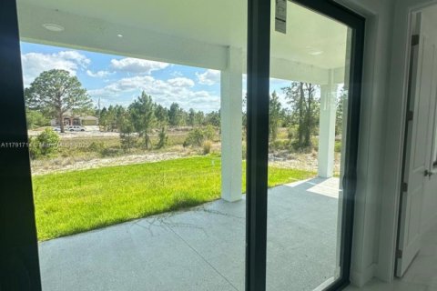 House in Lehigh Acres, Florida 3 bedrooms № 1700728 - photo 17