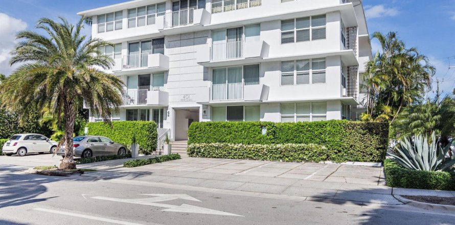 Condo in Palm Beach, Florida, 1 bedroom № 2429780