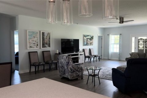 House in Lake City, Florida 4 bedrooms, 235.04 sq.m. № 2215928 - photo 7