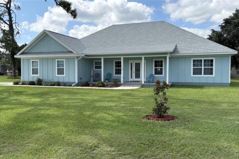House in Lake City, Florida 4 bedrooms, 235.04 sq.m. № 2215928 - photo 3