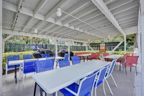 Condo in Lauderdale Lakes, Florida, 1 bedroom  № 1694715 - photo 27