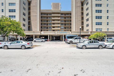 Condominio en venta en Hollywood, Florida, 2 dormitorios, 123.75 m2 № 1772349 - foto 20