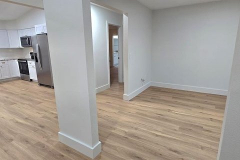 Купить виллу или дом в Делтона, Флорида 9 комнат, 180.79м2, № 2208052 - фото 10