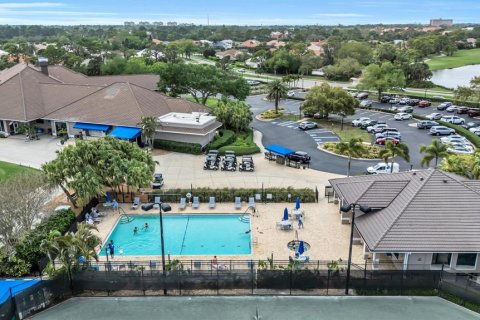 Condo in Sarasota, Florida, 2 bedrooms № 2221627 - photo 22