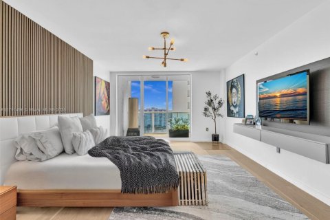 Condo in Aventura, Florida, 3 bedrooms  № 2059728 - photo 20