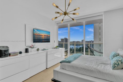 Condo in Aventura, Florida, 3 bedrooms  № 2059728 - photo 26