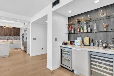 Condo in Aventura, Florida, 3 bedrooms  № 2059728 - photo 6