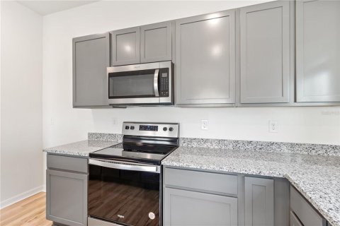 Casa en alquiler en Winter Haven, Florida, 4 dormitorios, 157.56 m2 № 1900969 - foto 8