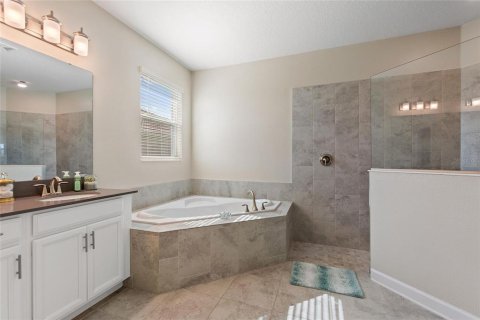 Casa en venta en Davenport, Florida, 4 dormitorios, 210.8 m2 № 2239361 - foto 25