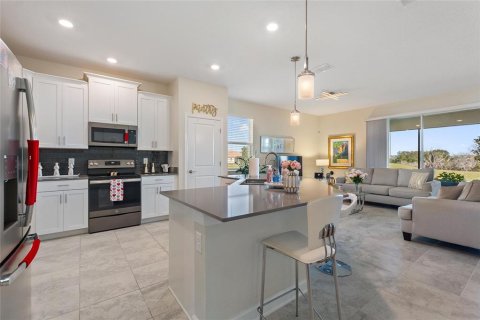 Casa en venta en Davenport, Florida, 4 dormitorios, 210.8 m2 № 2239361 - foto 15