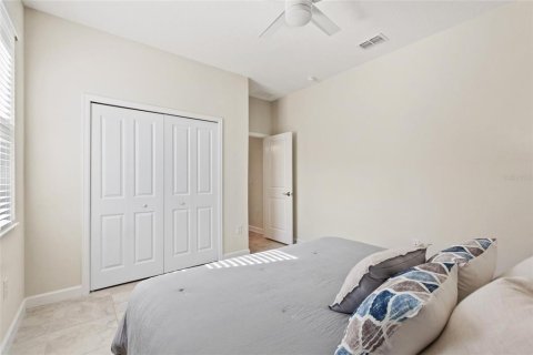 Casa en venta en Davenport, Florida, 4 dormitorios, 210.8 m2 № 2239361 - foto 9