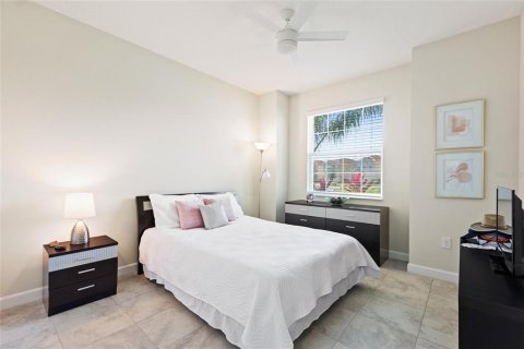 Casa en venta en Davenport, Florida, 4 dormitorios, 210.8 m2 № 2239361 - foto 5