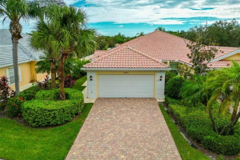 Villa ou maison à louer à Sarasota, Floride: 2 chambres, 142.51 m2 № 2406684 - photo 2