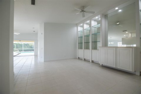 Villa ou maison à louer à Sarasota, Floride: 2 chambres, 142.51 m2 № 2406684 - photo 16