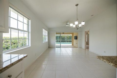 Villa ou maison à louer à Sarasota, Floride: 2 chambres, 142.51 m2 № 2406684 - photo 25