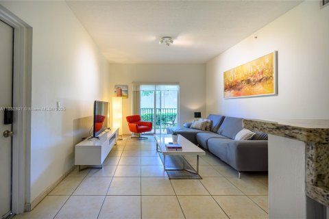 Copropriété à louer à Doral, Floride: 3 chambres, 103.03 m2 № 1929834 - photo 3