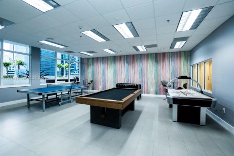 Condo in Miami, Florida, 3 bedrooms № 1998554 - photo 14