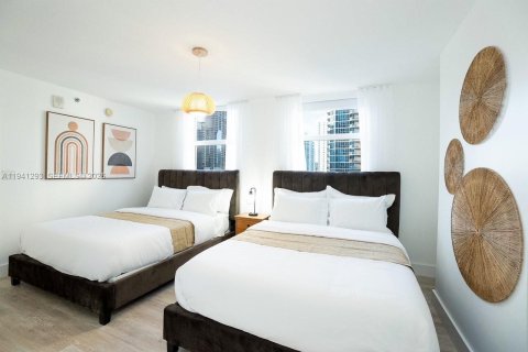 Condo in Miami, Florida, 3 bedrooms № 1998554 - photo 10