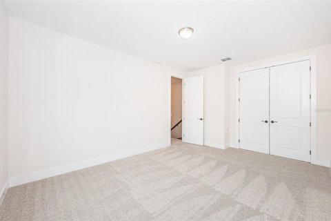 Townhouse in New Port Richey, Florida 3 bedrooms, 170.48 sq.m. № 2137700 - photo 16